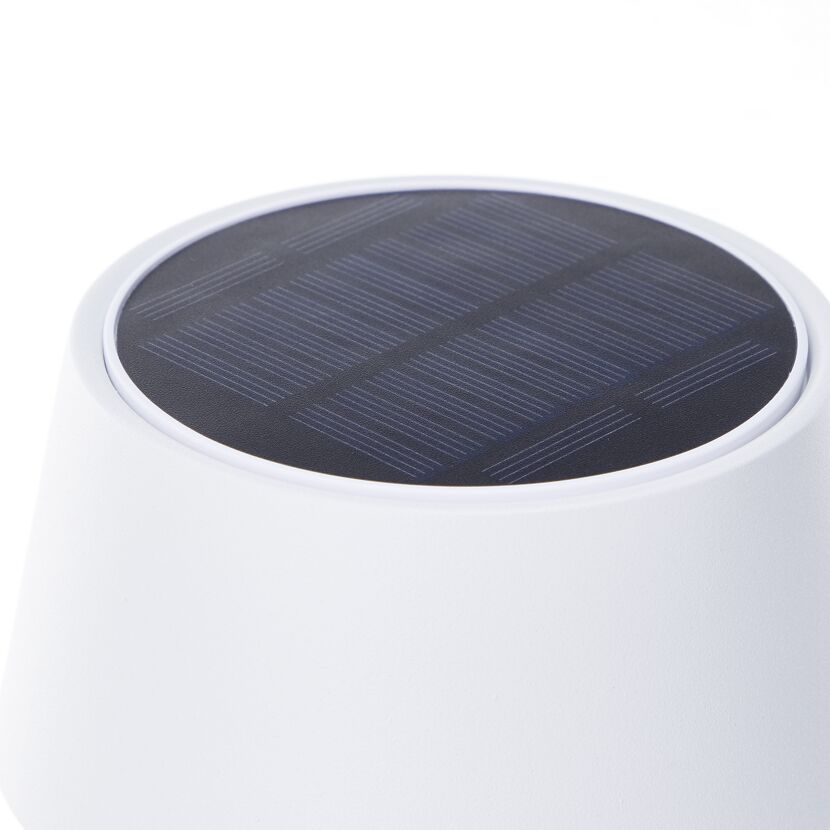 Solarpanel auf Lampe