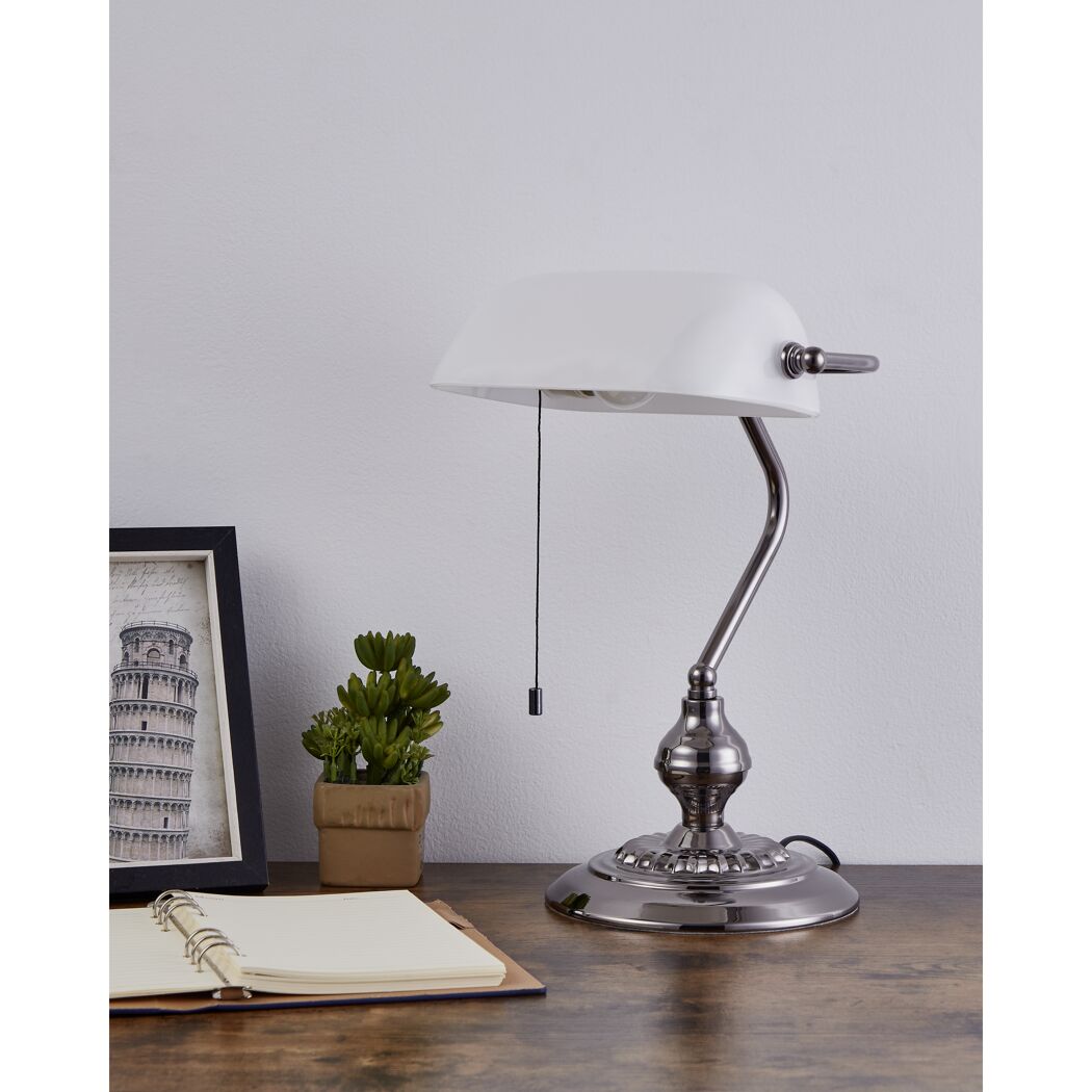 Schreibtischlampe mit rundem Schirm und Zugschalter