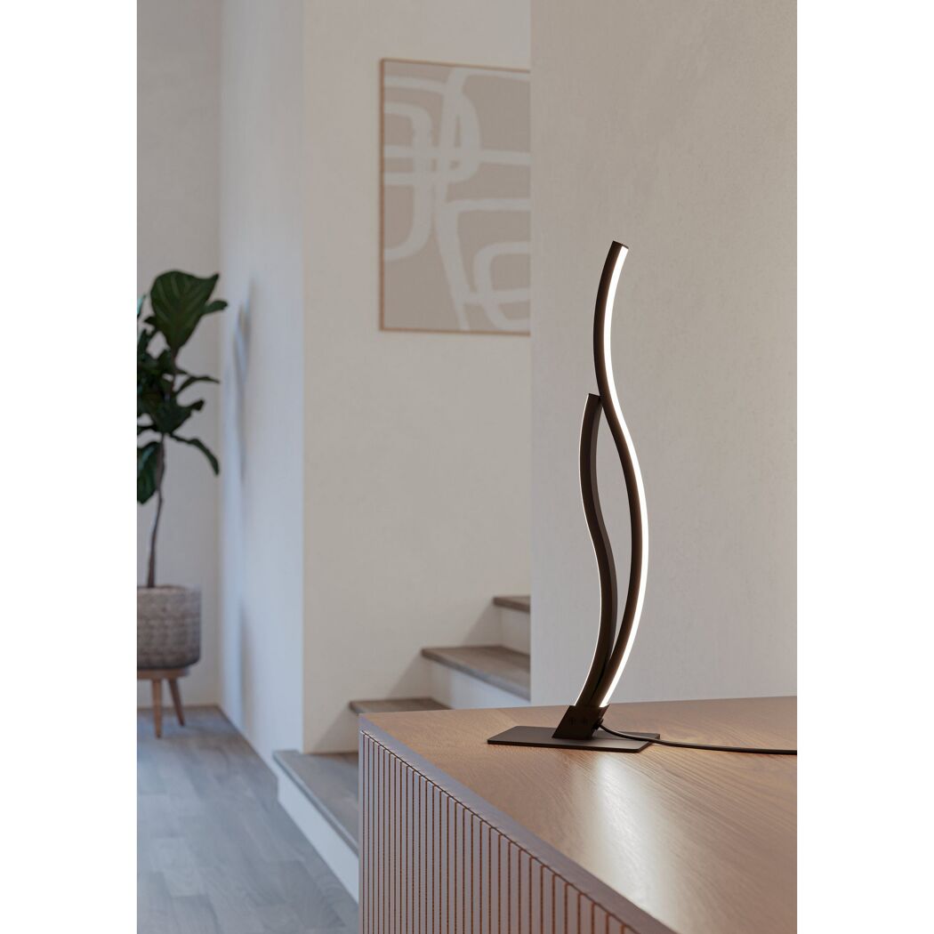 Schicke LED-Tischleuchte in geschwungener Form
