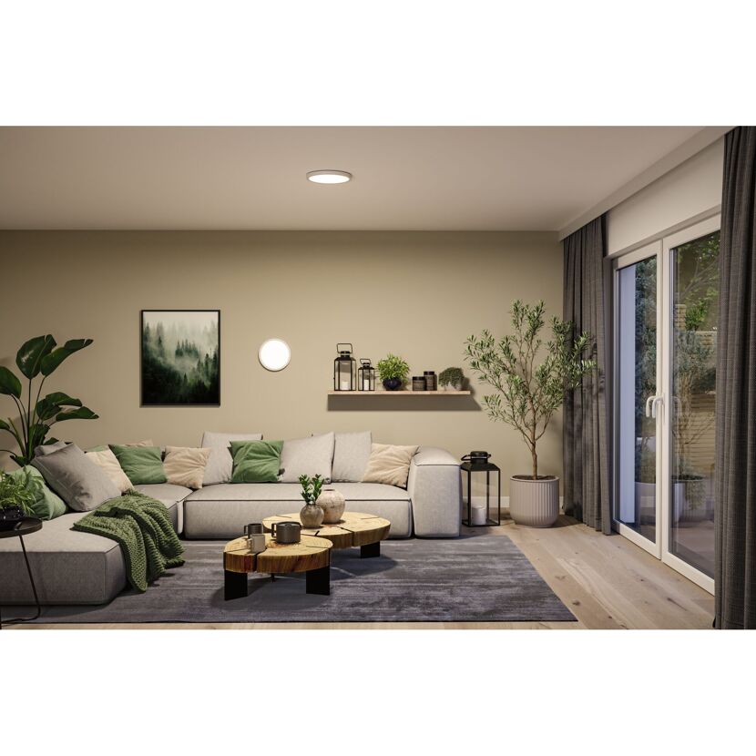 Wohnzimmer mit beleuchteter Panelleuchte