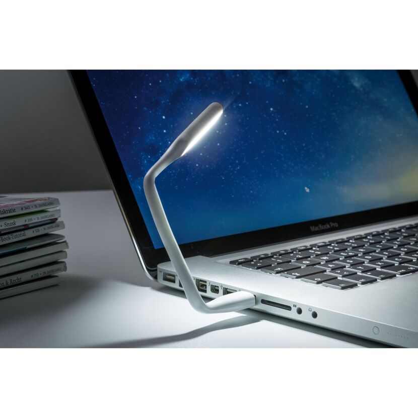 USB-Leuchte an Laptop angeschlossen
