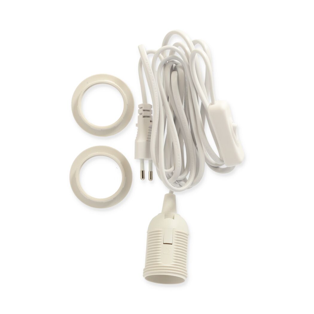 Weißer Lampenanschluss mit Kabel, Stecker und Schalter