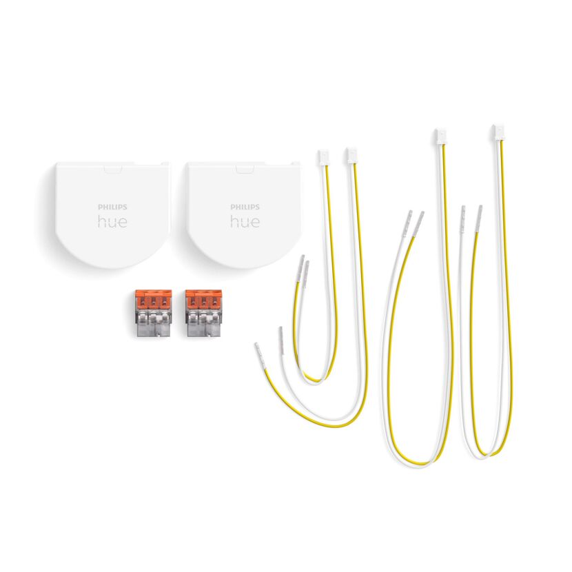 Philips Hue Wandschalter-Module mit Kabeln und Verbindern.