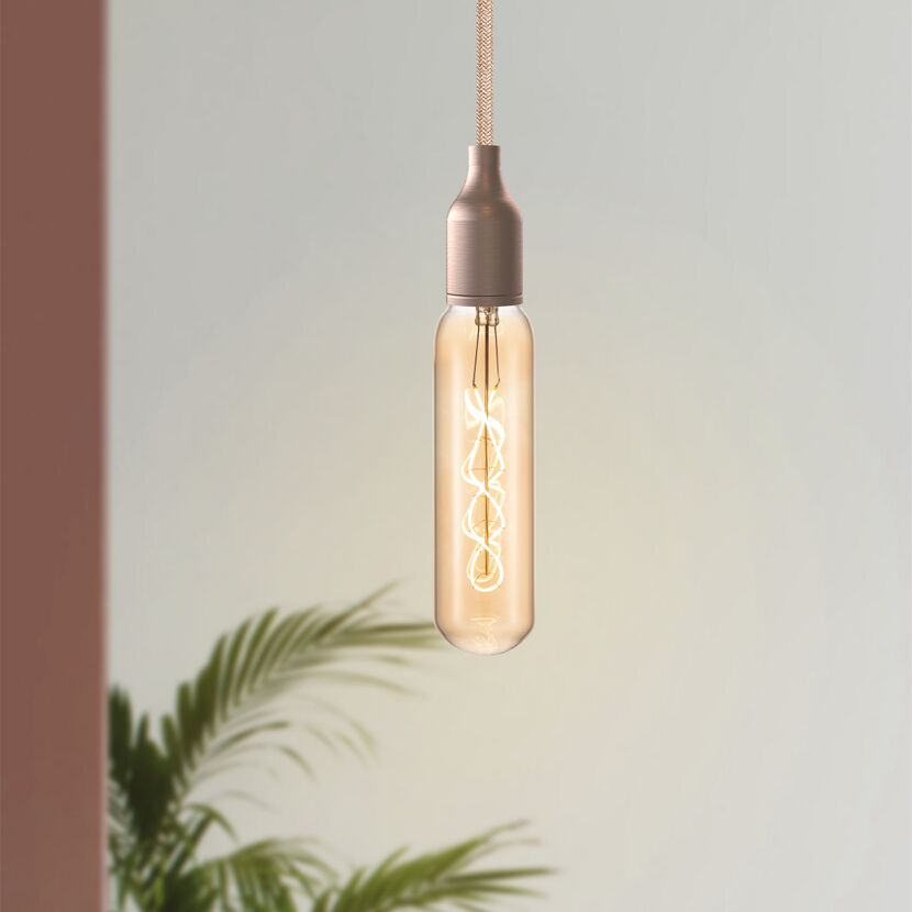 Hängende LED-Glühbirne mit Filament