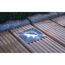 Solar-Bodeneinbauleuchte auf Holzdielen