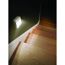 Mr. Beams Nachtlicht an einer dunklen Treppe