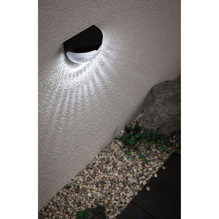 Solar Wegeleuchte Mimmo an Hauswand