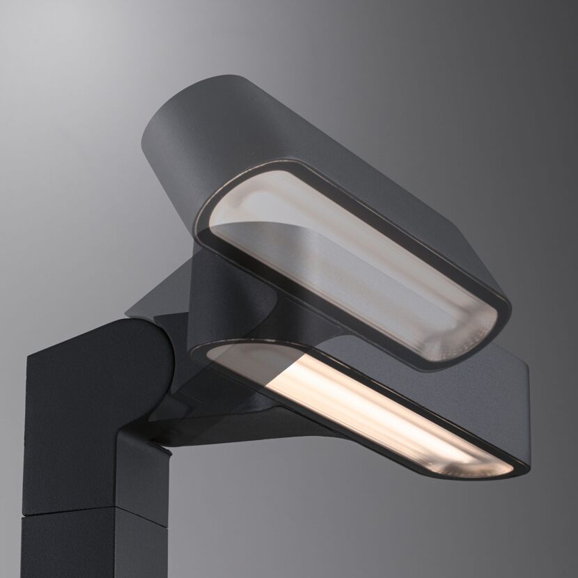 Zwei Außenleuchten Plug & Shine ITO Poller horizontal