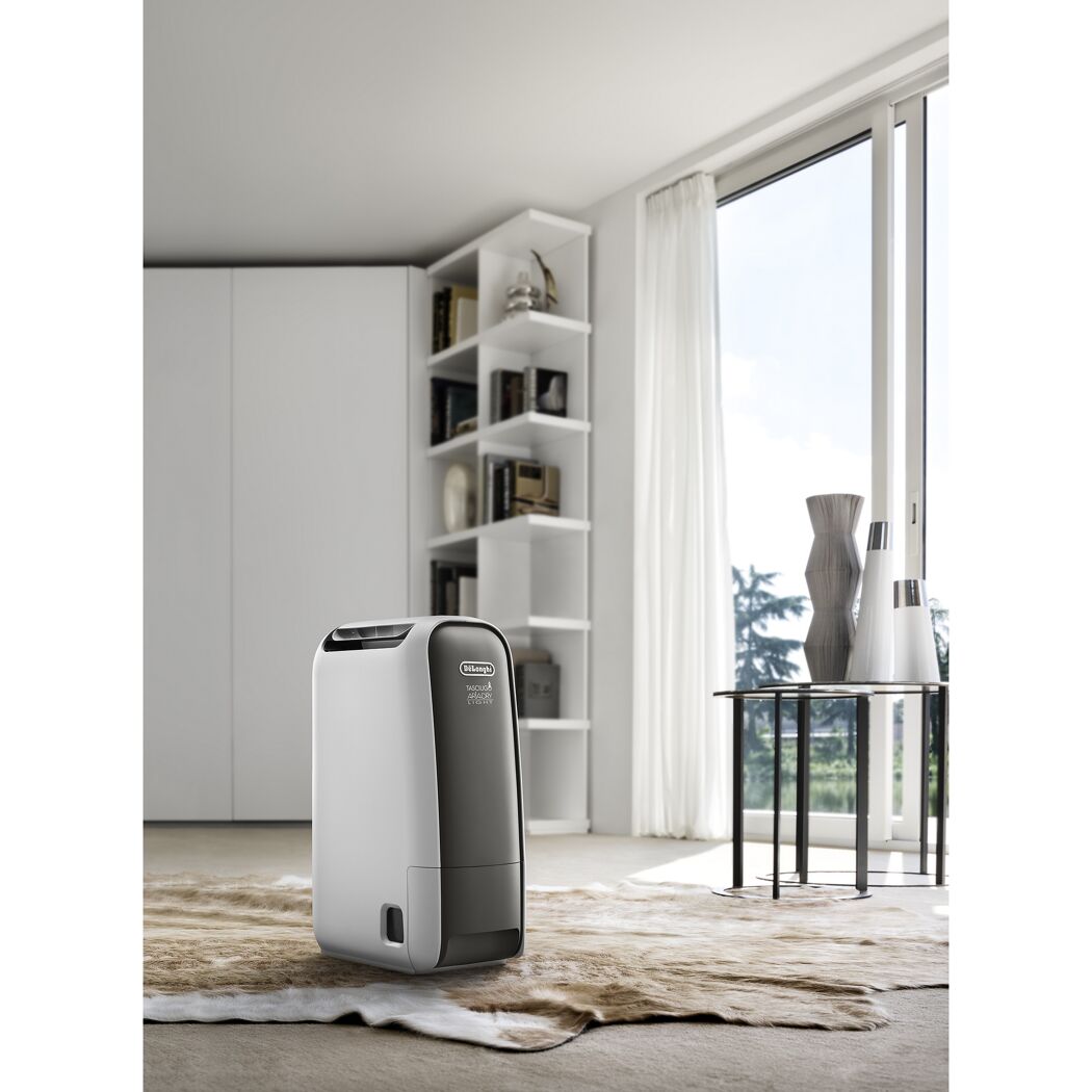 DeLonghi Luftentfeuchter in einem Wohnzimmer