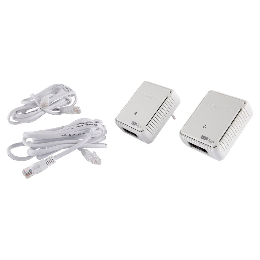 Zwei Devolo dLAN 500 duo Adapter und Netzwerkkabel