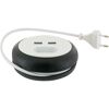 Schwarze Ladeverlängerung mit zwei USB-Anschlüssen und einem Stecker.