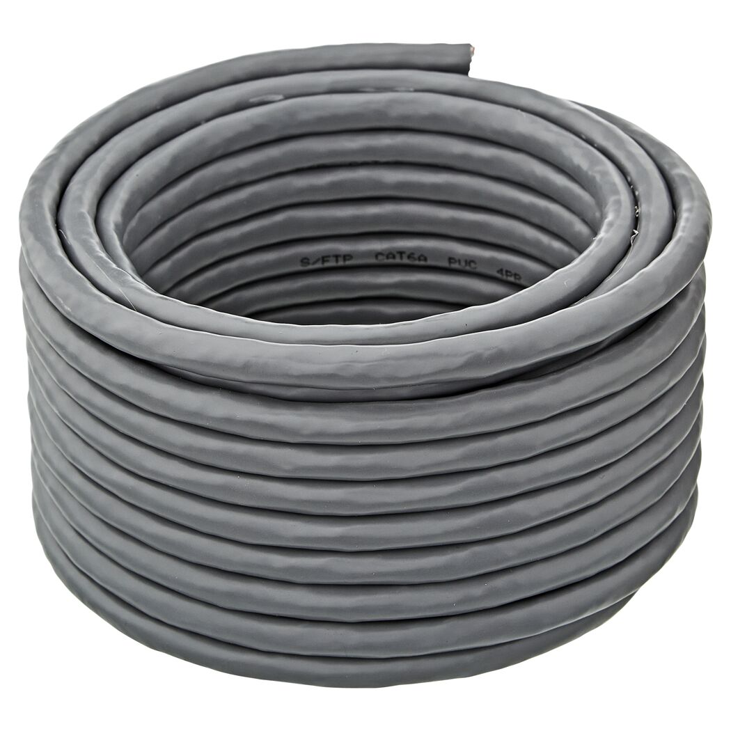 Graues Netzwerkkabel, aufgerollt.