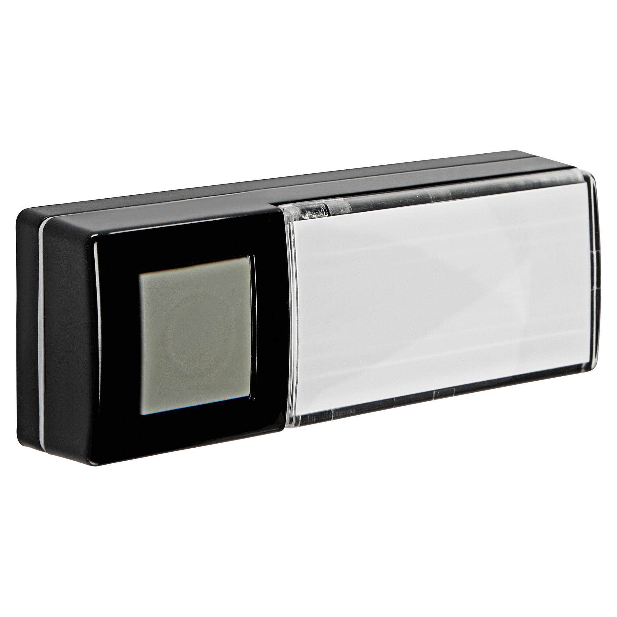 Schwarzer Funksender mit Namensschild.