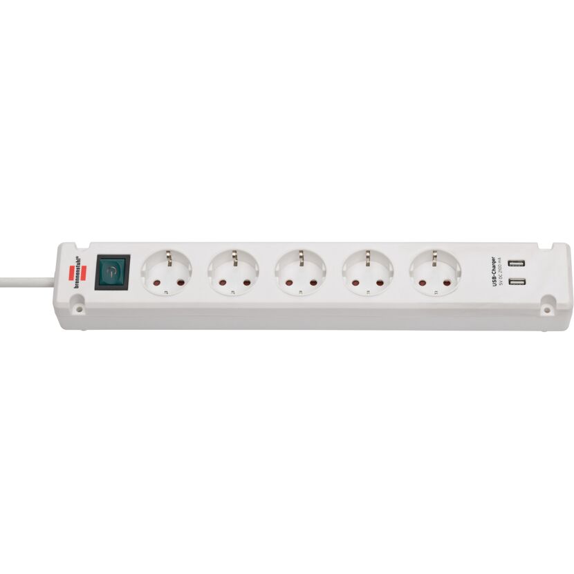 Weiße Steckerleiste mit vier Steckdosen und zwei USB-Anschlüssen.