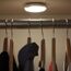 Kleiderschrank mit Mr. Beams Minilicht