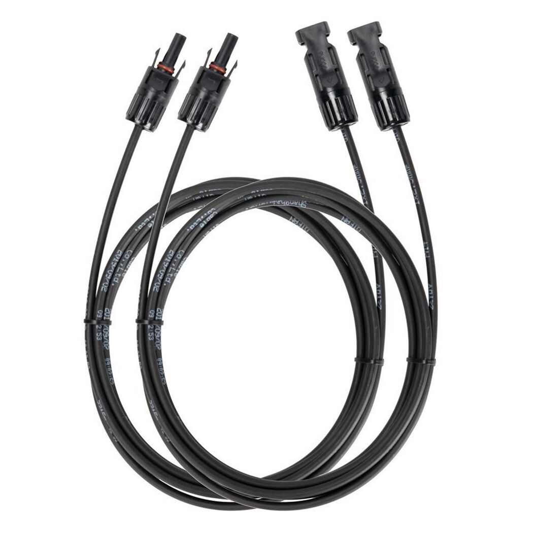 Zwei schwarze Solarkabel