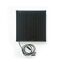 Solarpanel mit Kabel und Klemmen