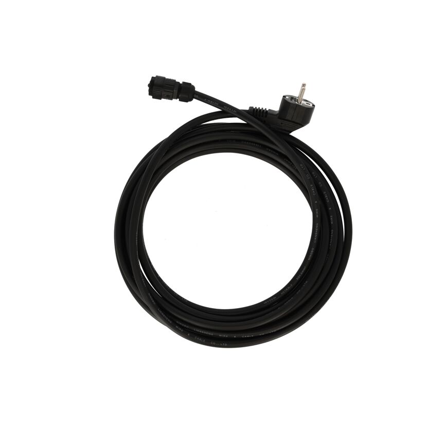 Schwarzes Kabel aufgerollt
