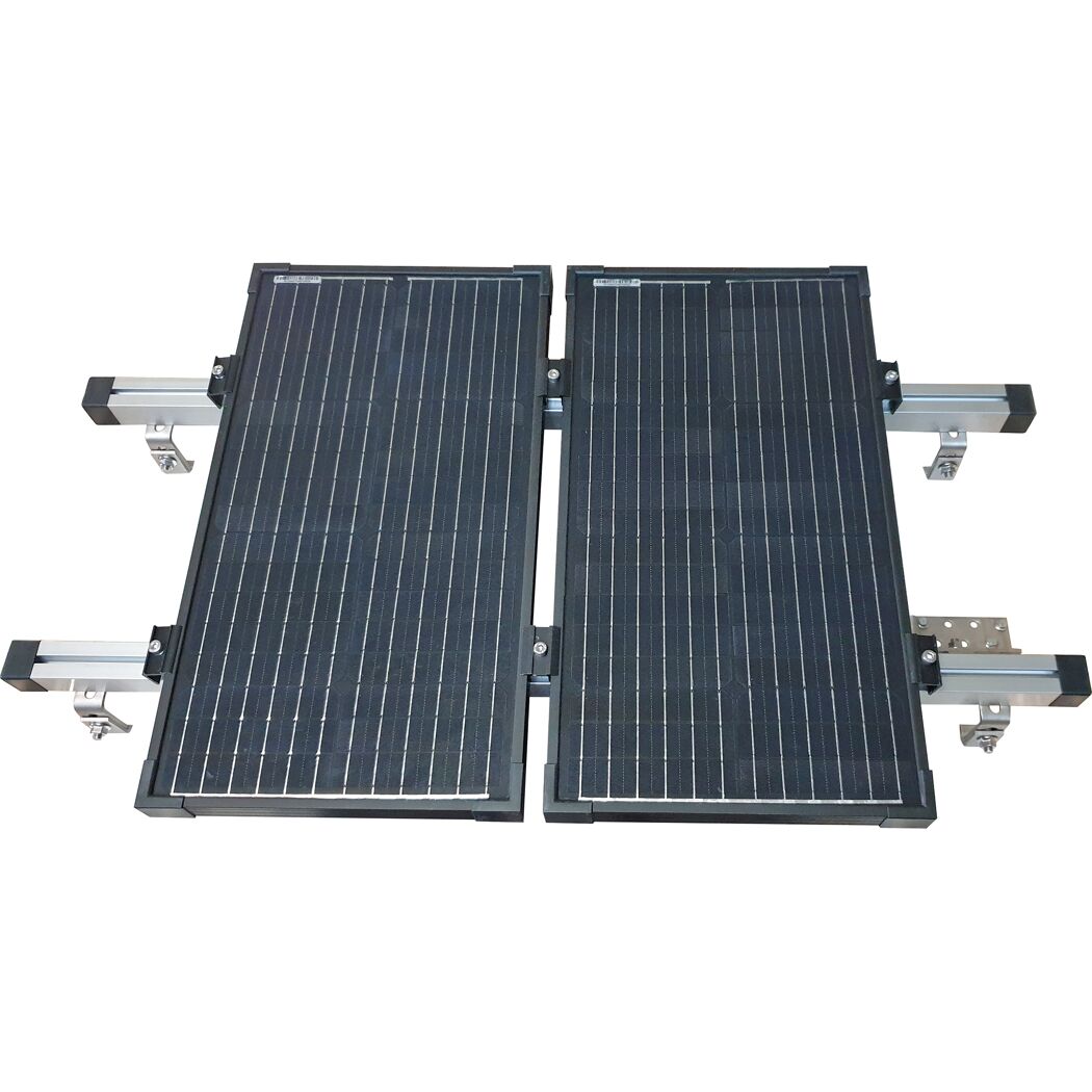 Zwei Solarmodule mit Dachmontage