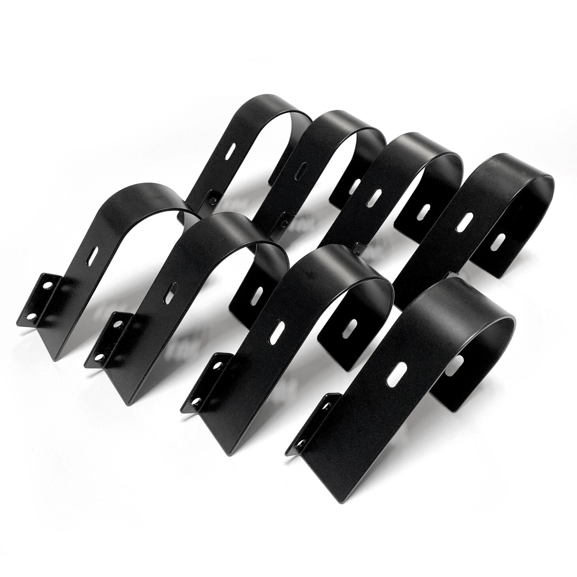 Acht schwarze Metallhalterungen