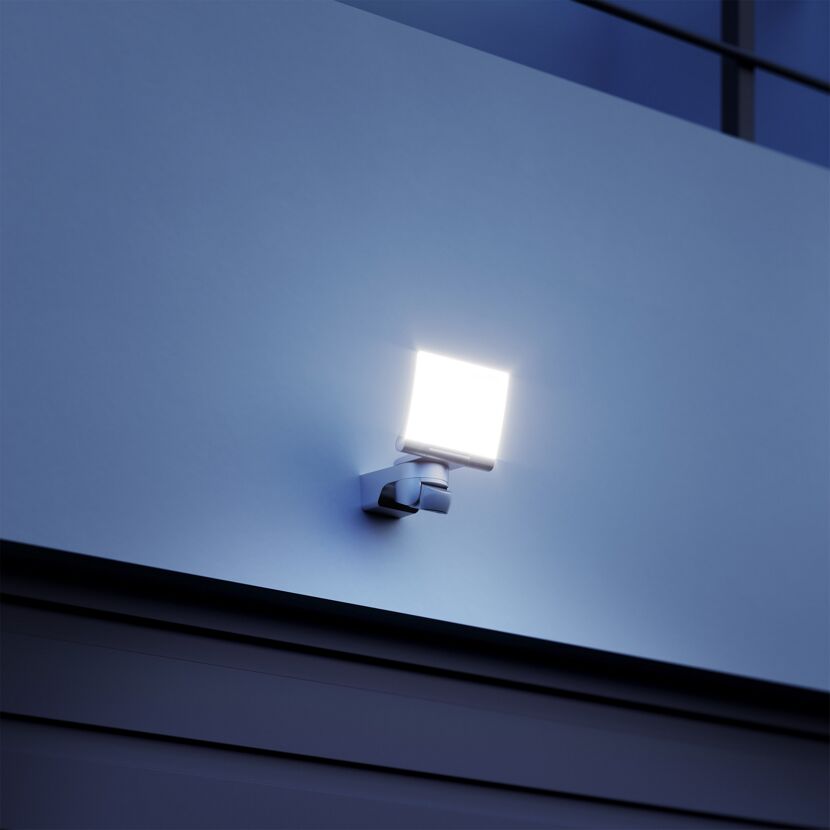 Sensor-LED-Strahler XLED Home 2 XL weiss