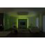 Wohnzimmer mit grüner LED-Hintergrundbeleuchtung