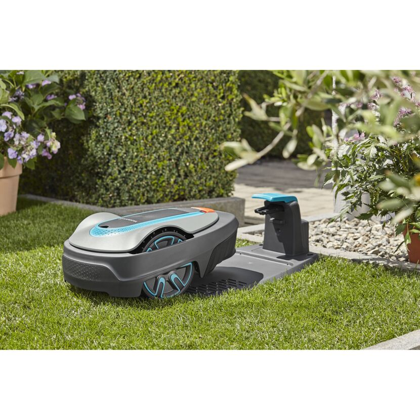 Gardena Mähroboter SILENO city 400 in Ladestation