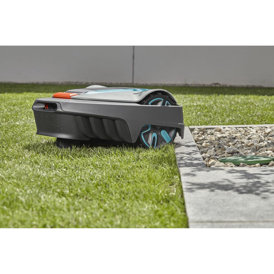 Mähroboter SILENO city 400 beim Mähen