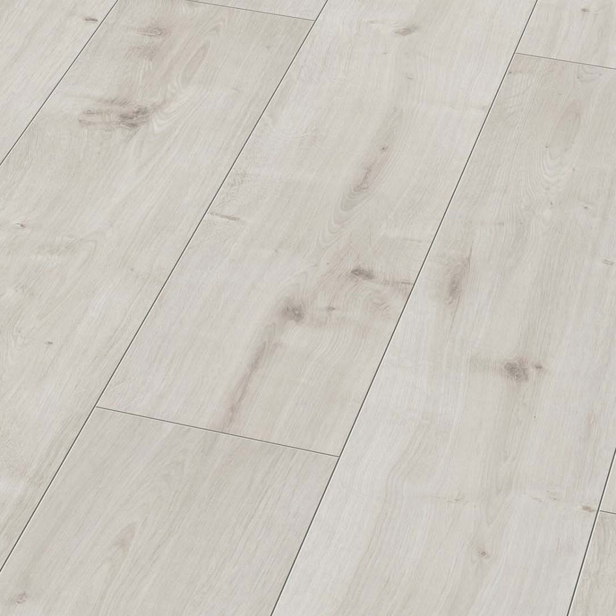 Helles Laminat Eiche Lyon verlegt