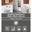 Badezimmer mit weißen Wandfliesen